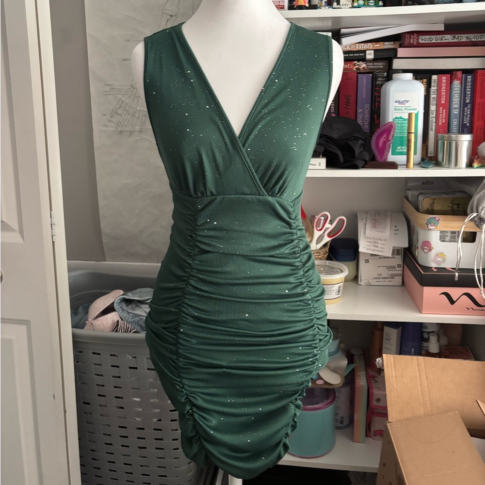 SHEIN Green Ruched Midi Dress - Picture 2 of 6